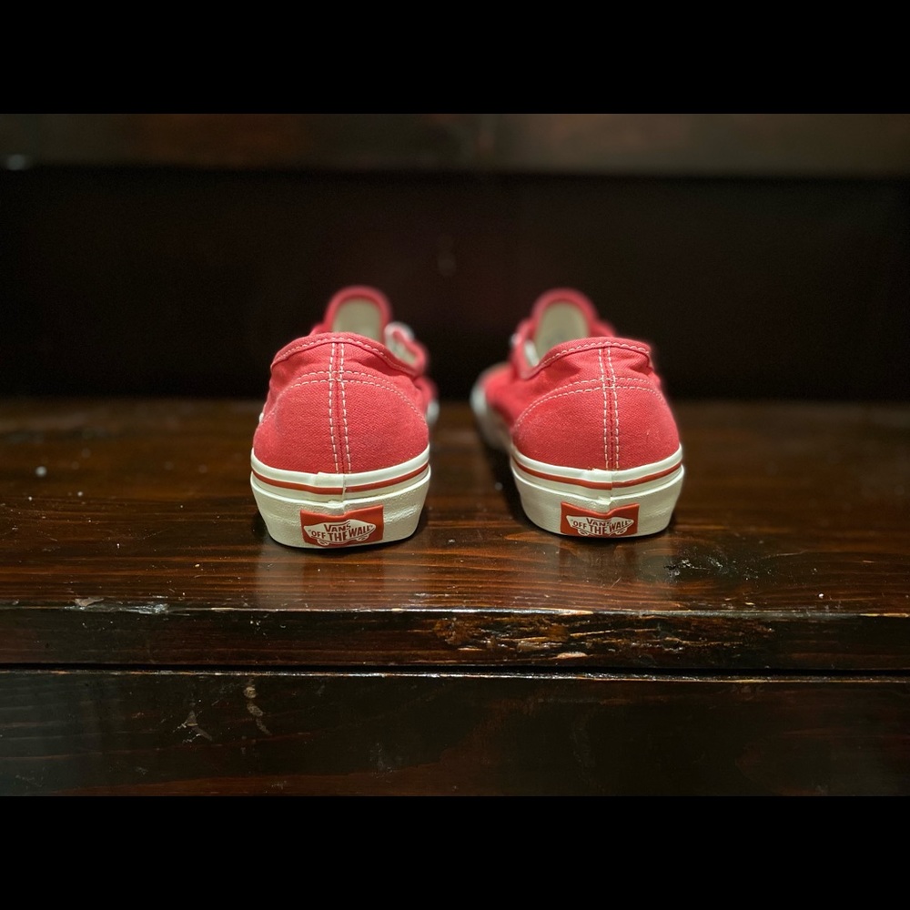 Vans - Picture 2 of 5